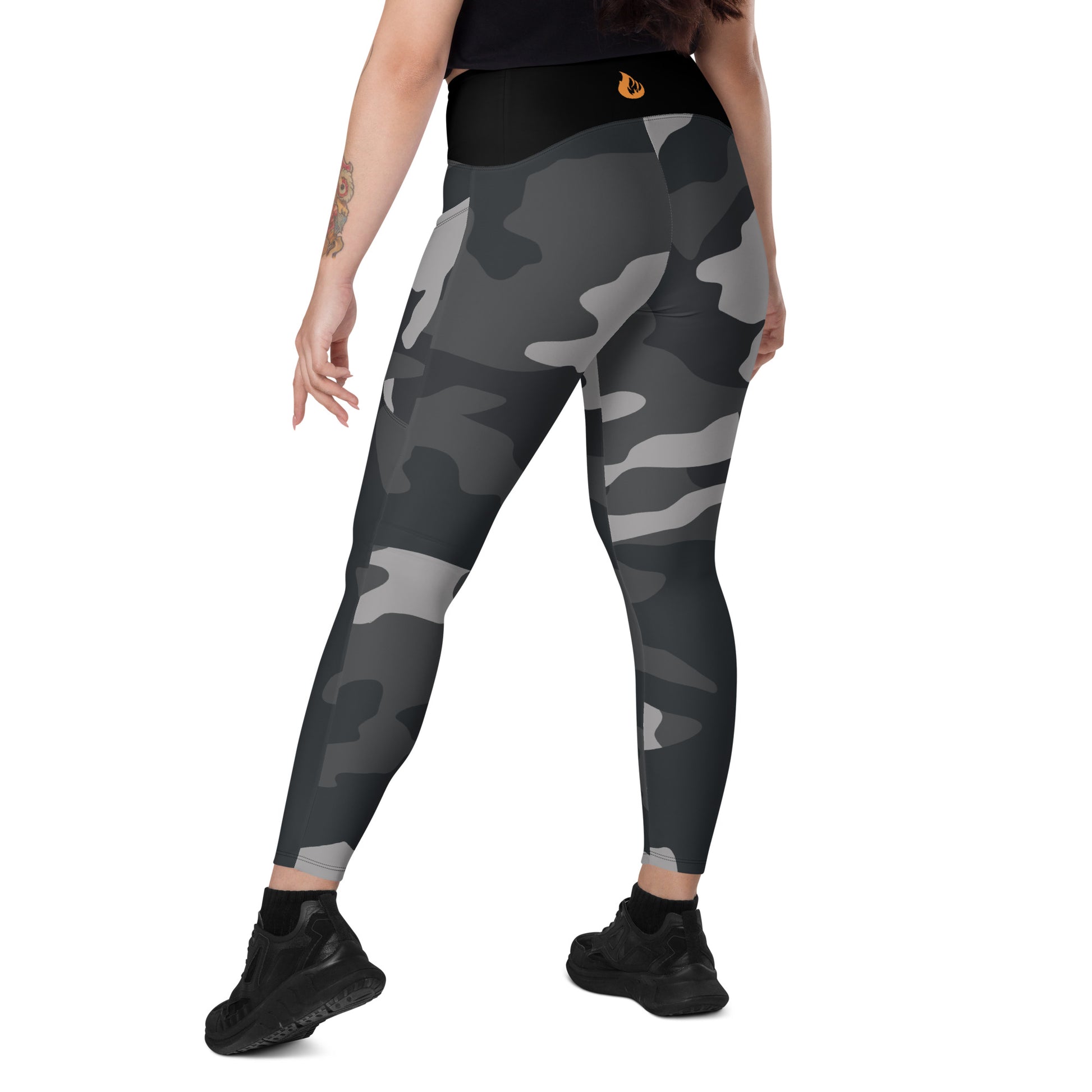 Crossover leggings with pockets - Bonfire Hustle